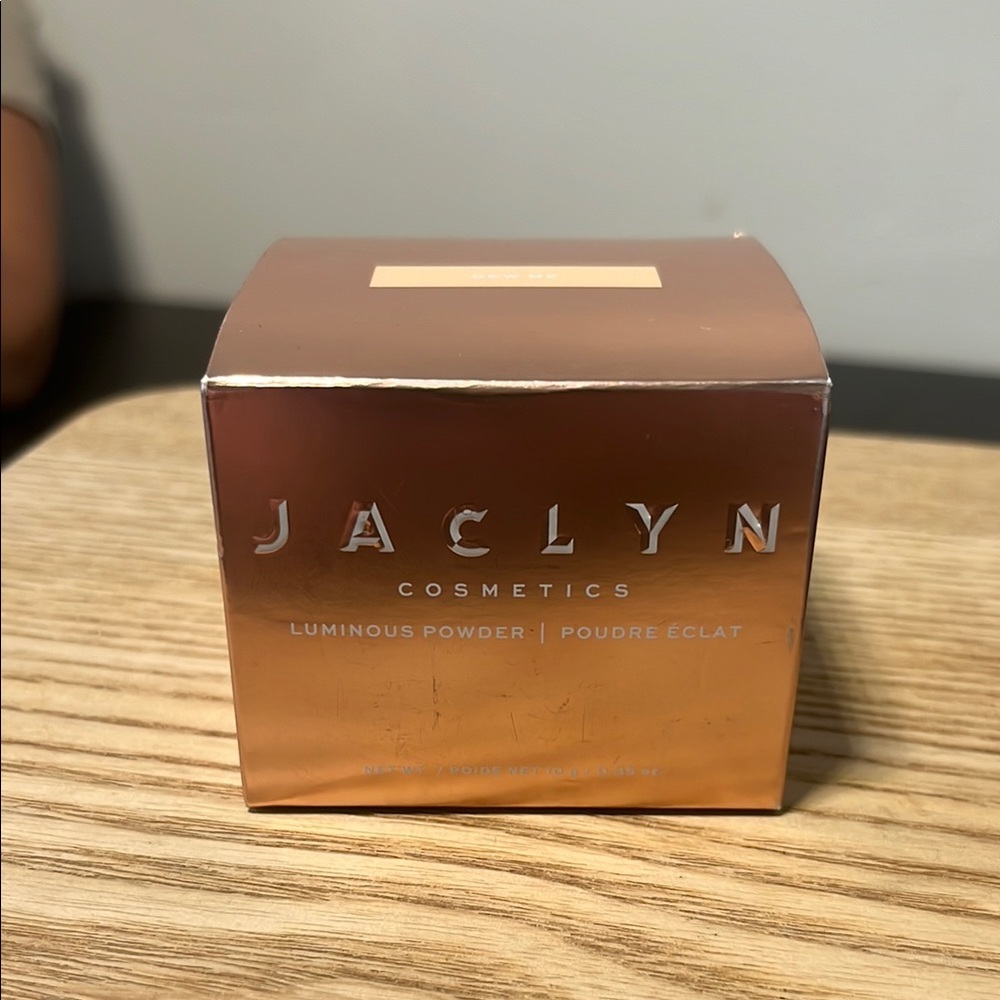 Jaclyn Cosmetics Luminous Powder